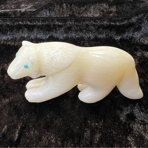 CLIVE HUSTITO CARVED ALBINO MOUNTAIN LION MARBLE TURQUOISE FETISH SIGNED